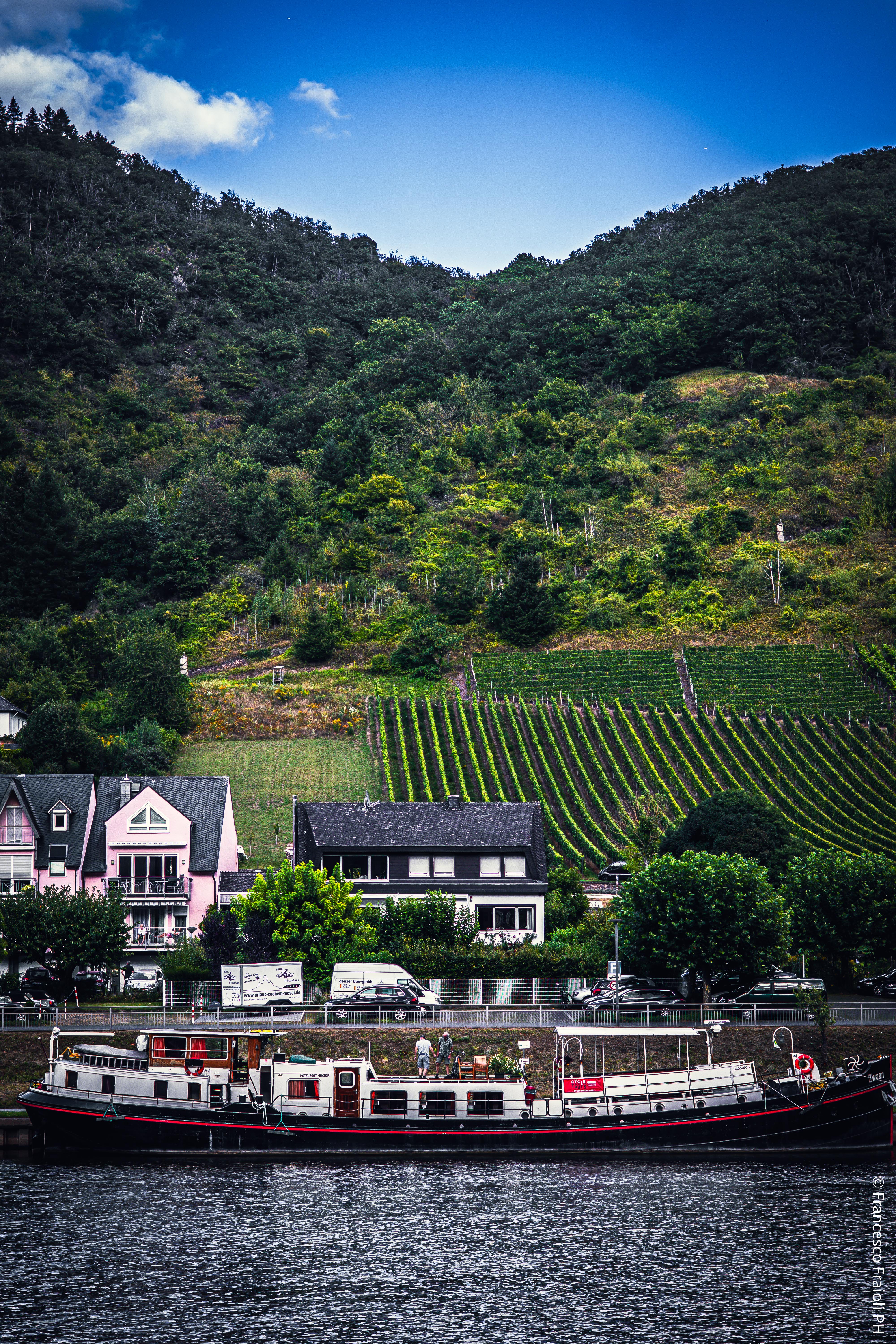 Travel photoshoot in Paris by Francesco Fraioli